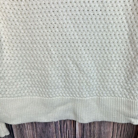 AEO- Cream Colored Sweater- Size Med - Picture 3 of 10